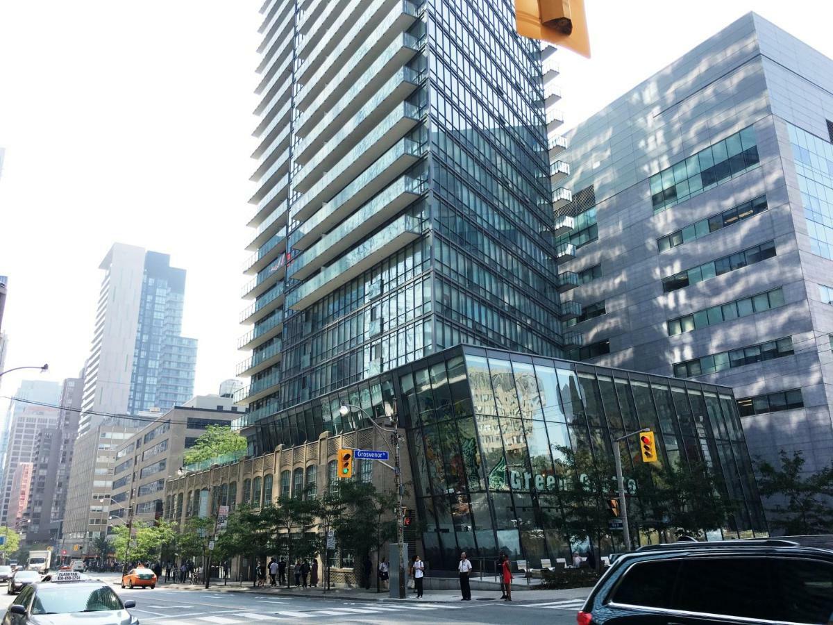 Altitude Suites Bay Street - Holiday Bonus - Free Parking Toronto Kültér fotó