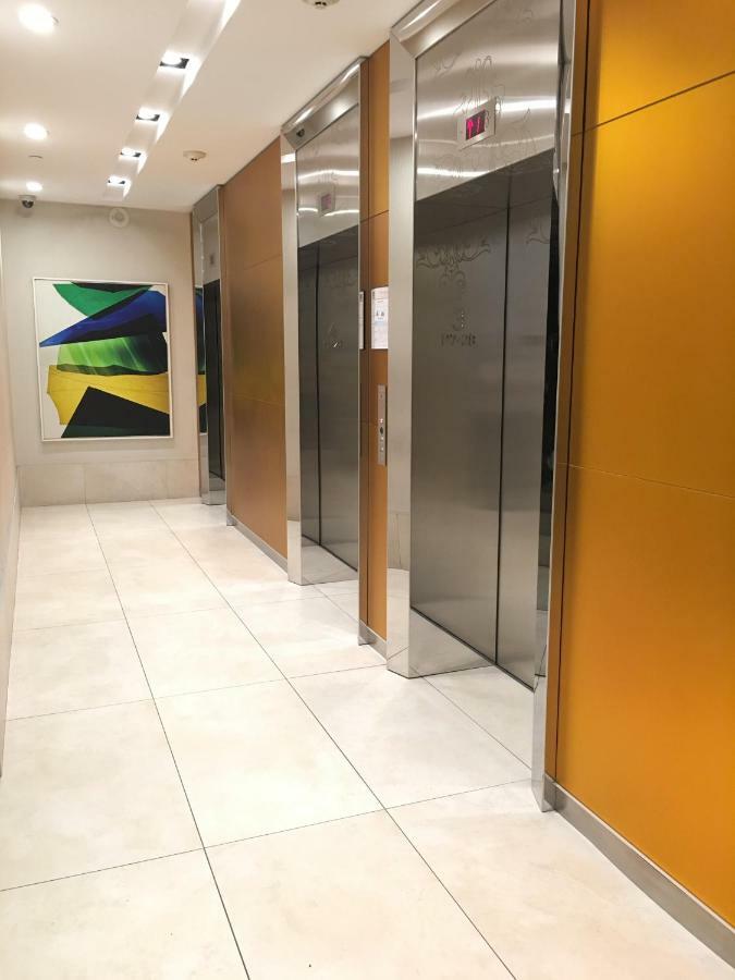 Altitude Suites Bay Street - Holiday Bonus - Free Parking Toronto Kültér fotó