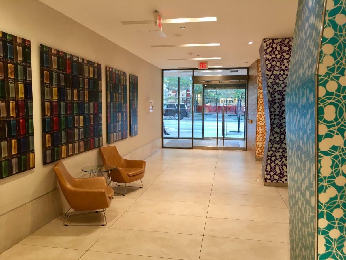 Altitude Suites Bay Street - Holiday Bonus - Free Parking Toronto Kültér fotó
